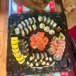 Large Sushi Tray - 75 pc min